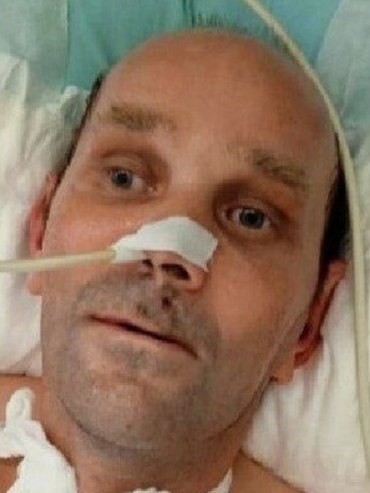 Неизвестный Мужчина